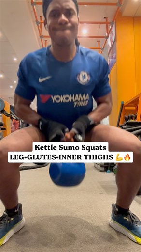 Kettle Sumo Squats Building Strong Legs & Glutes #legday #fitness #gym #squatchallenge #shorts