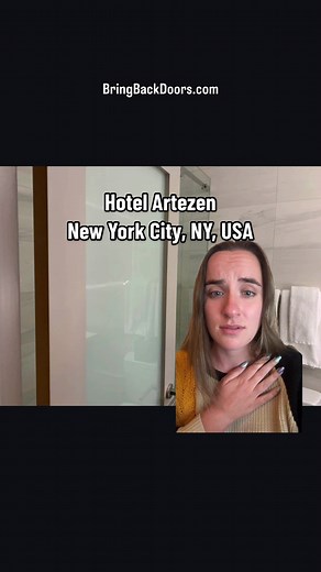 Hotel Artezen New York Review: Bathroom Privacy Issues
