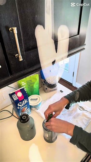 Blueberry cottage cheese protein smoothie. Enjoy! #proteinsmoothie #superhealthy #smoothie