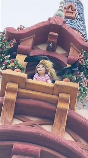 Disney park visitors traumatized as crows attack Rapunzel in distressing video #shorts