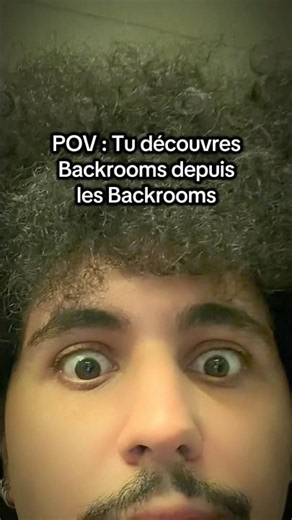 J'ai vu Backrooms depuis les Backrooms 😨 #backrooms