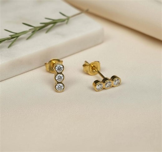 Three Stone Lab Grown Diamond Bar Stud Earrings, 18K Gold Triple Diamond Earrings, Dainty Minimalist Bar Studs, Lab Diamond Jewelry - Etsy