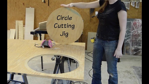 Make Perfect Circles with This Easy Router Jig