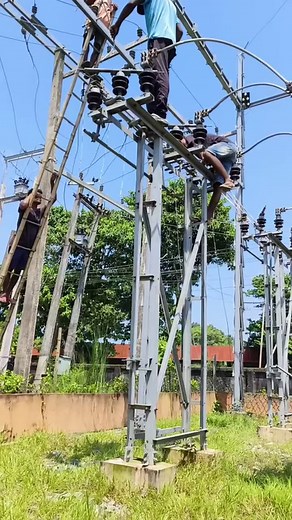 66Kv to 11Kv substation how to work substation CT PT Transformer LA Isolator Breaker #line #isolator #reels #electric #electrical #electricalwork #electricity #Lineman #explore #trendingreels #facebookvideo #reels2023 | Technical Work