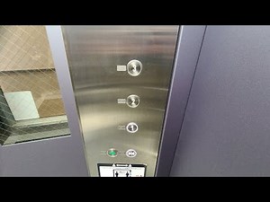 【ステンレス】最新型？ ・ ボタンが珍しいオーチスエレベーター
