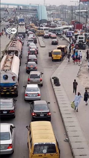 कार से नहीं, नाव से जाइए ऑफिस [Boat ride to office]