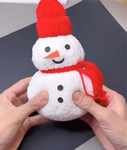 winter*❄️ snowmen with snow flake# if you want to learn snowflake craft , comment and like.
