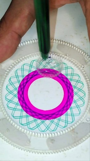 2.7K views | Hypnotic pattern ✨朗 . . #spirograph #satisfying #asmr #art #viral #pattern #trendingreelsvideo #fypreelsシ゚viralシ | Come With Me | Facebook