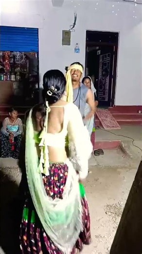 भैली मा थारु गीत मा बबाल एक्स्प्रेसन #song #foryou