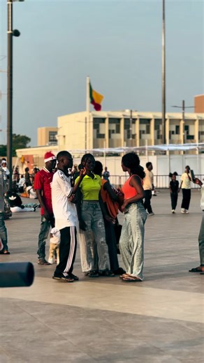 🟦rêver toujours grand et bien @EKELOM