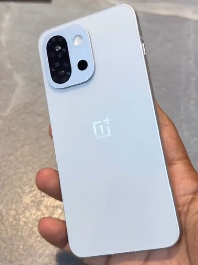 Nyezo ya One Plus 13S 256GB na 512GB Dar es Salaam