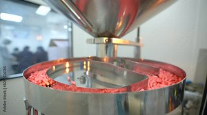 capsules close up. pills moving on a machine. capsule pill making process in a pharma factory. Pharmaceutical manufacturing tablet pill production line. medicine drug tablets capsule on medical device Stock Video