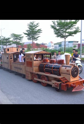 Trackless Wooden Train Built to Carry 20 People P2 #foryou #woodworking #diy #train #homemade #making #made #woodcarving