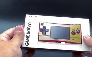 80后儿时的记忆，GameBoy Micro，GBA的mini版，这次展示的是我收藏的超级玛丽20周年纪念版主机