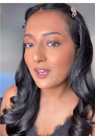 Achieve a Smooth Makeup Base Without Filters