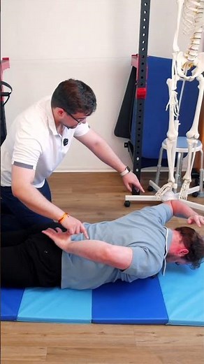 Nackenschmerzen durch PC-Arbeit? So sieht das ein Physiotherapeut!