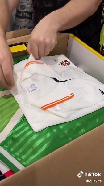 Exciting Football Shirt Unboxing | Cult Kits Delivery Day