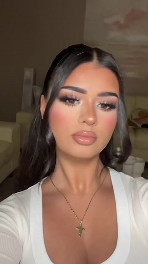 Glowy Soft Glam Makeup Tutorial