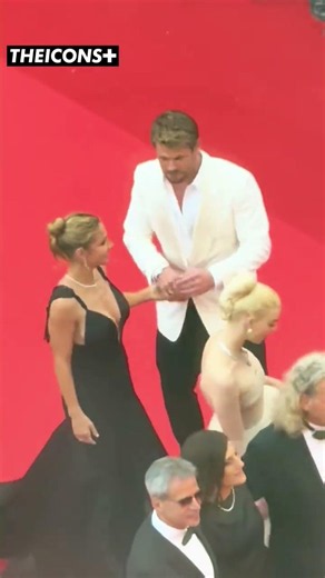 Ana Taylor And Chris Hemsworth With Wife Holds Hands At Event #ChrisHemsworth