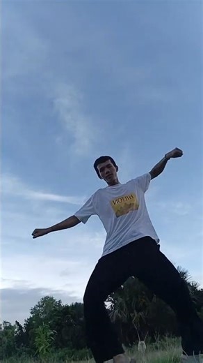 New jeans dance‼️#dancecover #newjeans #hypeboy #dance #trend #shorts #fyp