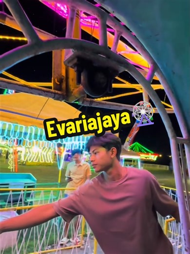 Experience the Magic of Slow Motion at the Ferris Wheel