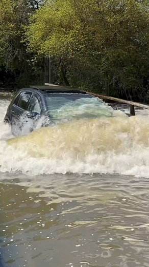 975K views · 7.6K reactions | Water Through The Sunroof…﫢 #Oops #Fails #funny #sendit #Failed #VWGolf #German #Essex #foryou #fun #crazy #carfails #rivercrossing #lol #wow #unbelievable #baddrivers #UK (YouTube: BENGREGERS ☑️) | Bengregers | Facebook