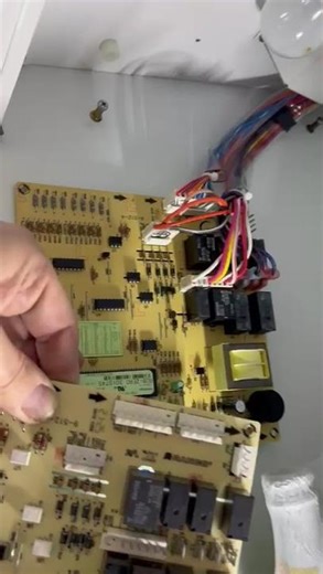 Replacing a control board on a Sub-Zero 700TC
