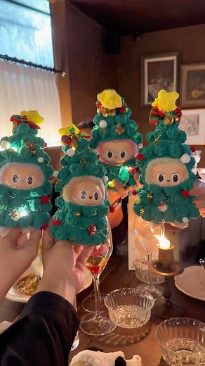 Eric Yuwono MC Surabaya | Labubu Christmas Tree costume 🎄 Never thought of this before The light makes it prettier😭 yang tanya kostumnya beli dimana? 👉🏻#Labufong... | Instagram