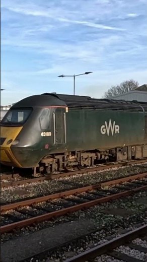 GWR Class 43189 'Launceston Castle' & 43156 'Maen Castle' departing from Plymouth Station
