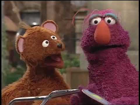 Sesame Street 3816: Baby Bear's Cousin Oliver Returns (1999)