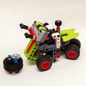 LEGO MOC-52031 Forklift (42102 Mini Claas Xerion c-model) (Technic 2020)