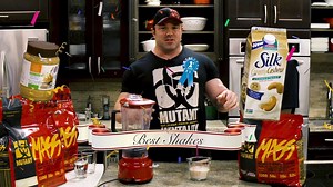 175K views · 102 shares | Pretty much every bodybuilder loves peanut butter and chocolate, so this PB Brownie recipe is one of his favorite treats. Get this in you and get growing. If you wanna move the scale, you gotta push those calories in. 35g protein 100g carbs 25g fat See more at www.iammutant.com | Mutant | Facebook