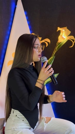 Pe câți dintre voi îi apasă dorul? Oare există leac? #viralrells #fyp #romanian #music #reel #cover #singer #viral #reper #foryou Haideți și pe YouTube-Magdalena Banu Music✨-Urmează surprize la nivel inalt🤩 | Magdalena Banu