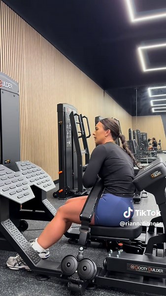 Using the Booty Builder Hip Thrust Machine Effectively