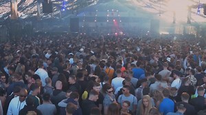 1.7K views · 61 reactions | Apollonia's groovy beats at famous Dutch event Music On 2019! Watch more on our non-stop video channels on the Dance Television site and apps➡️ | House Floor | Facebook