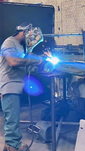 🏗️ Production is in FULL THUMP mode at Thumper Fab HQ! 💥