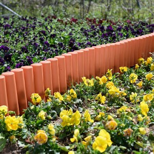 [Hot Item] Garden Border Fencing Gray and Brick Red Garden Edging Cobbled Stone Effect Plastic Lawn Plant Small Fences Set of 8
