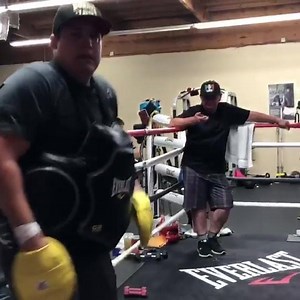35K views · 795 reactions | "Kill the body and the head will fall"    | Boxing Daily | Facebook