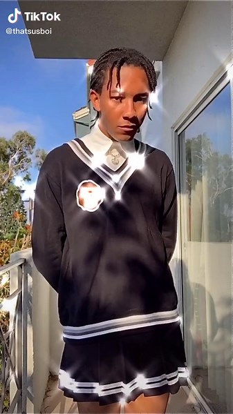 boys aren’t exactly my target audience 🥱 #femboyfriday #alt #fashion #black #foryou