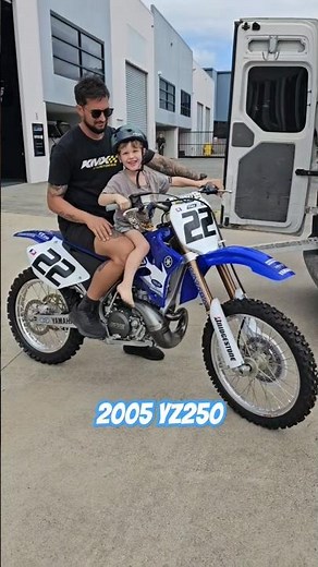 Test riding the 2005 YZ250 Chad reed build with Taimai #chadreed #yz250 #supercross #motocross