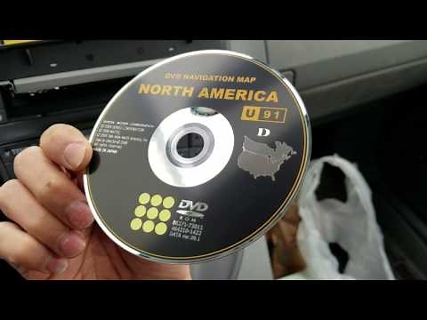 How to insert and or eject CD or DVD disc from 2010 Toyota Prius with Navigation
