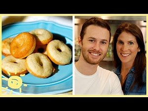EAT | BAKED BANANA DONUTS
