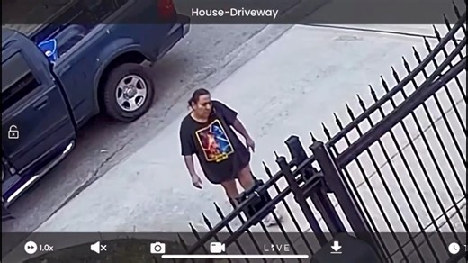 146K views · 1.6K reactions | She was out hunting for Easter Packages. We’ve gotten tips but no pic. 75th and Lawndale area! | Grizzy's Hood News | Facebook