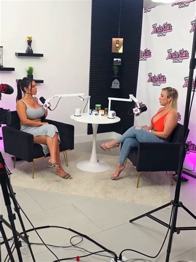 Detrás de Cámara con la Vengadora Lexi Star