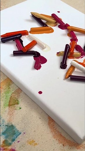 Melting Crayons into Amazing Art! 🌈#CrayonMelting#SatisfyingVideo#CrayonArt#DIYArt