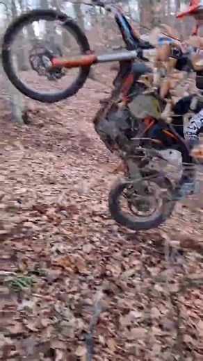 Dubla 3 cu generalul @Septy Septymyu #ktm #enduro #fail #hillclimb #fy @Andrei Filip 🍀 @Damian 🦂🙂‍↔️ @Vascan Remus @Gorgan Remus