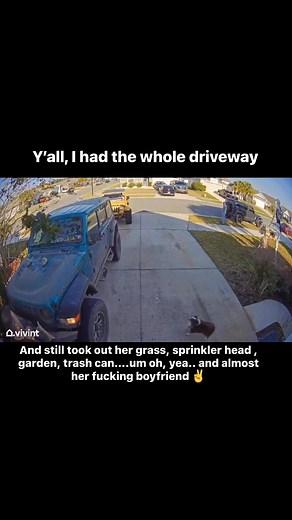 Didn’t even know I was on the grass. Tim was unphased. 🤣💀🤣 MafiaFam | Courtney Ann