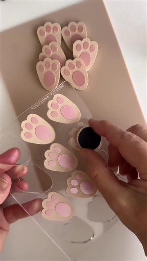 Sweetly Impressed® on Instagram: "Sometimes our Choc Pops just ‘hop’ out themselves! All new designs now come with an optional matching mini cutter, chocolate topped cookies 🙌. All new ChocPop designs will be added from 26th December."