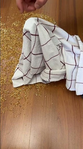 Dökülen yem en pratik nasıl toplanır??