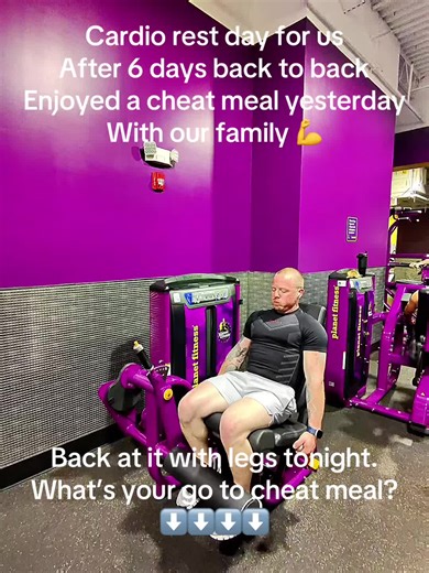 Had a cheat meal yesterday with some burgers, fries, and cheesecake as our reward for another week of putting up the work. Day off of cardio today but hitting quads tonight 💪 your defecit should a lot you a cheat meal once per week, it won’t wreck your progress if your defecit is accurate and your diet is locked in. We have one every week and the results speak for themselves. #fitnes #fitnesstips #fitnessjourney #fitnessmotivaton #cheatmeal